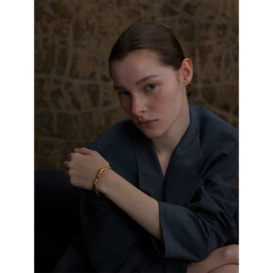 GIOIA ‘Knox’ minimalist bangle