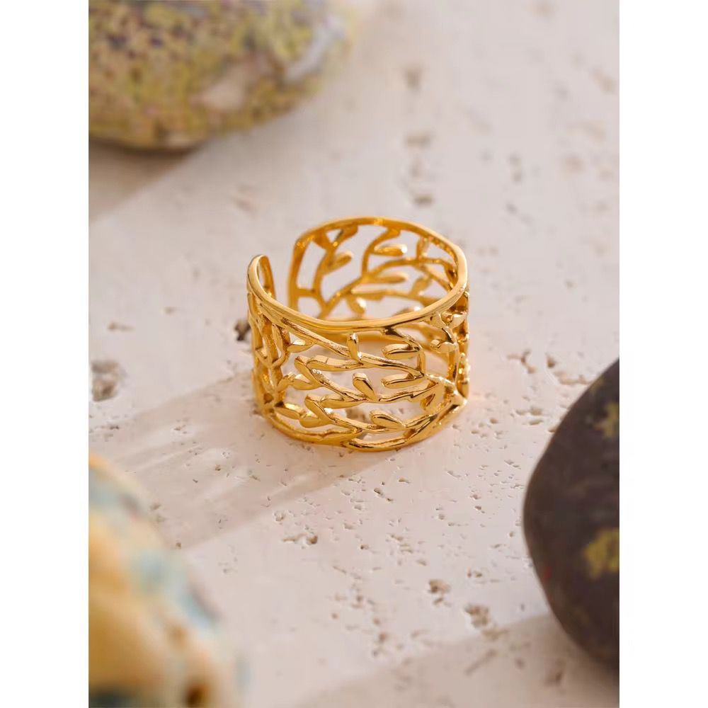 "Lara" Ring