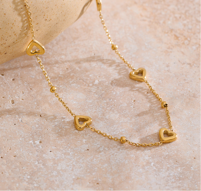 "Pixie" heart chain