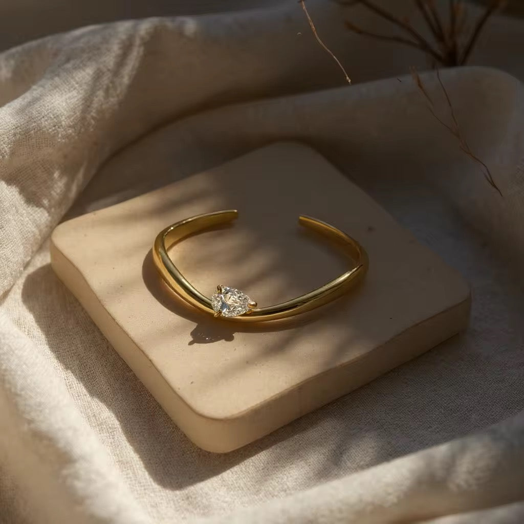 GIOIA Premium teardrop bangle