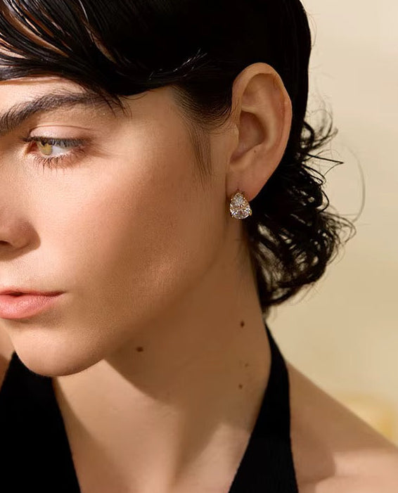 GIOIA Premium pear stud earrings