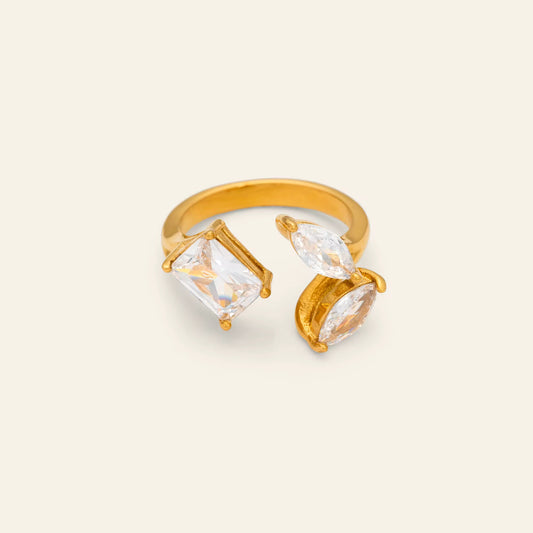 ‘Auzaar’ ring