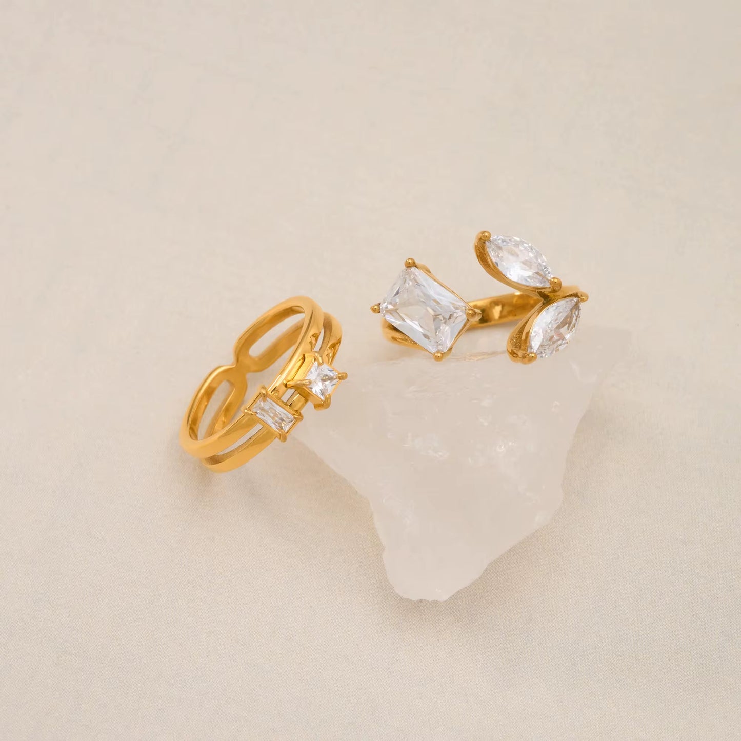‘Auzaar’ ring